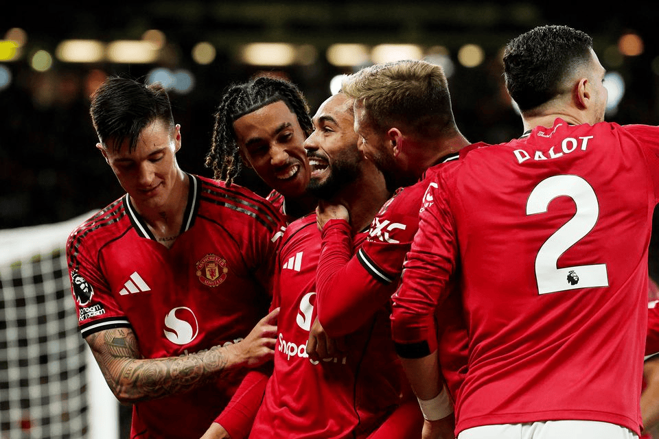 九游娱乐关于葡超赛程吃紧,曼联今夜状态回暖,赛场秩序良好,数据趋势出现新变化的信息