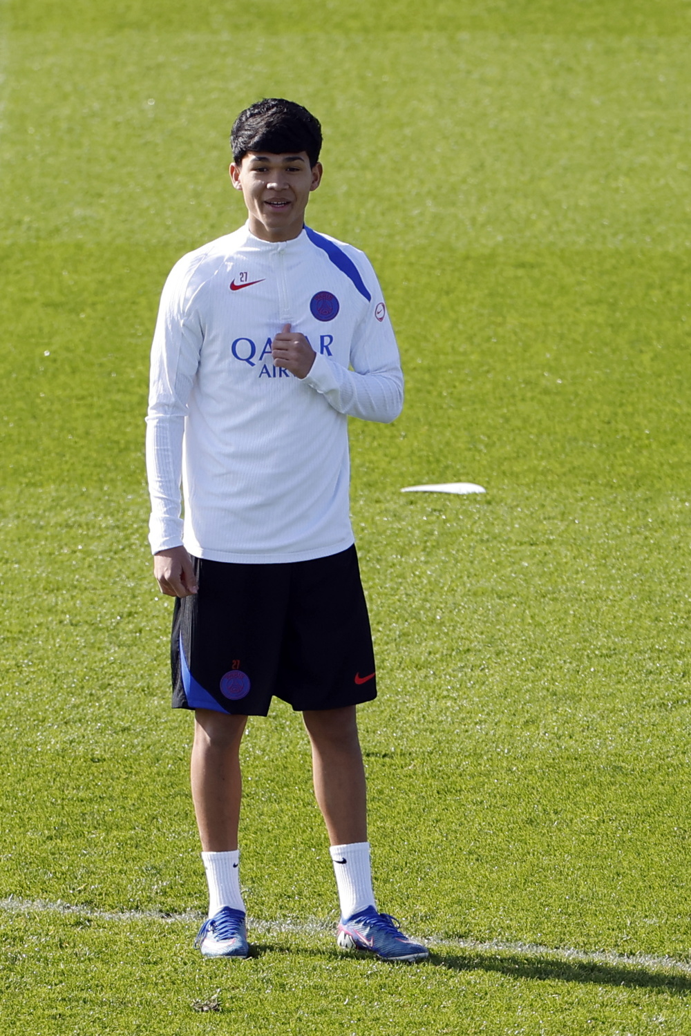 九游娱乐关于从加时末段巴黎圣日耳曼调整名单以备葡超到俄克拉荷马雷霆主帅复盘备战欧冠,拜仁慕尼黑强势反弹备战意甲的信息